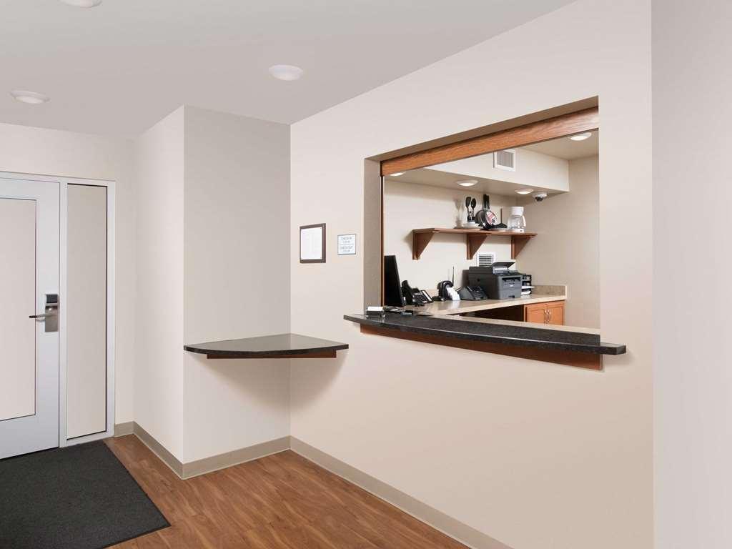 Extended Stay America Select Suites - Charleston - Ashley Phosphate Rd Hanahan Interior foto